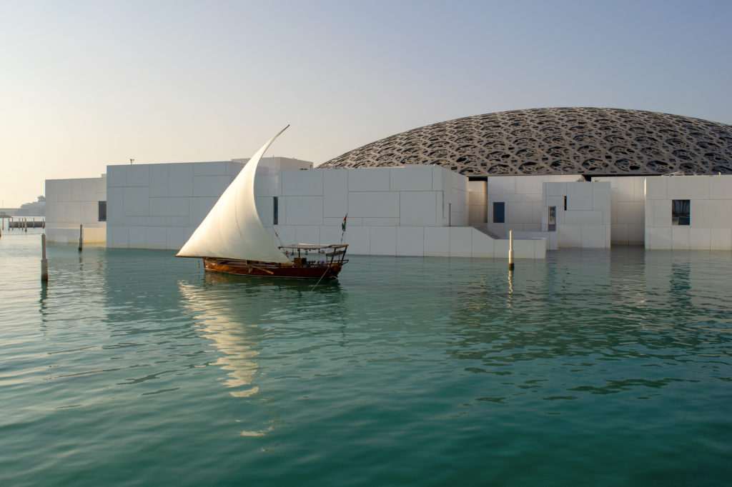1617537554_5_thiet-ke-tham-so-trong-kien-e2808be2808btruc-la-gi-no louvre-abu-dabi-jean-nouvelle