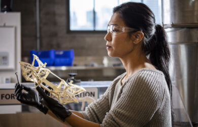 woman-3d-printing